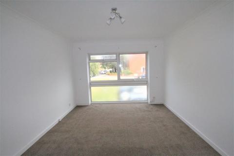 1 bedroom flat to rent, The Gables, Cooden Close, Sundridge Park, Bromley