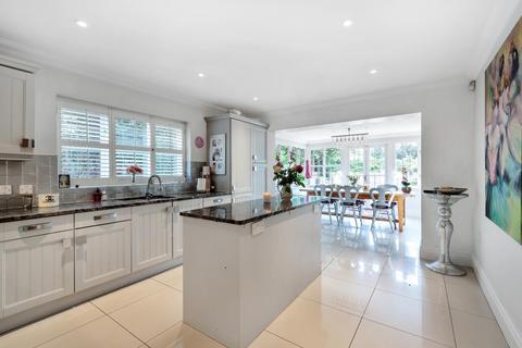 College House College Drive, Thames Ditton, KT7 0LB