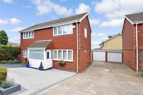 24 Glen View, Gravesend, DA12 1LP