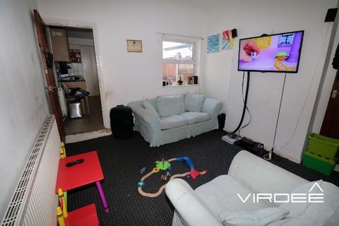 16 Craddock Road, Smethwick, B67 7AS