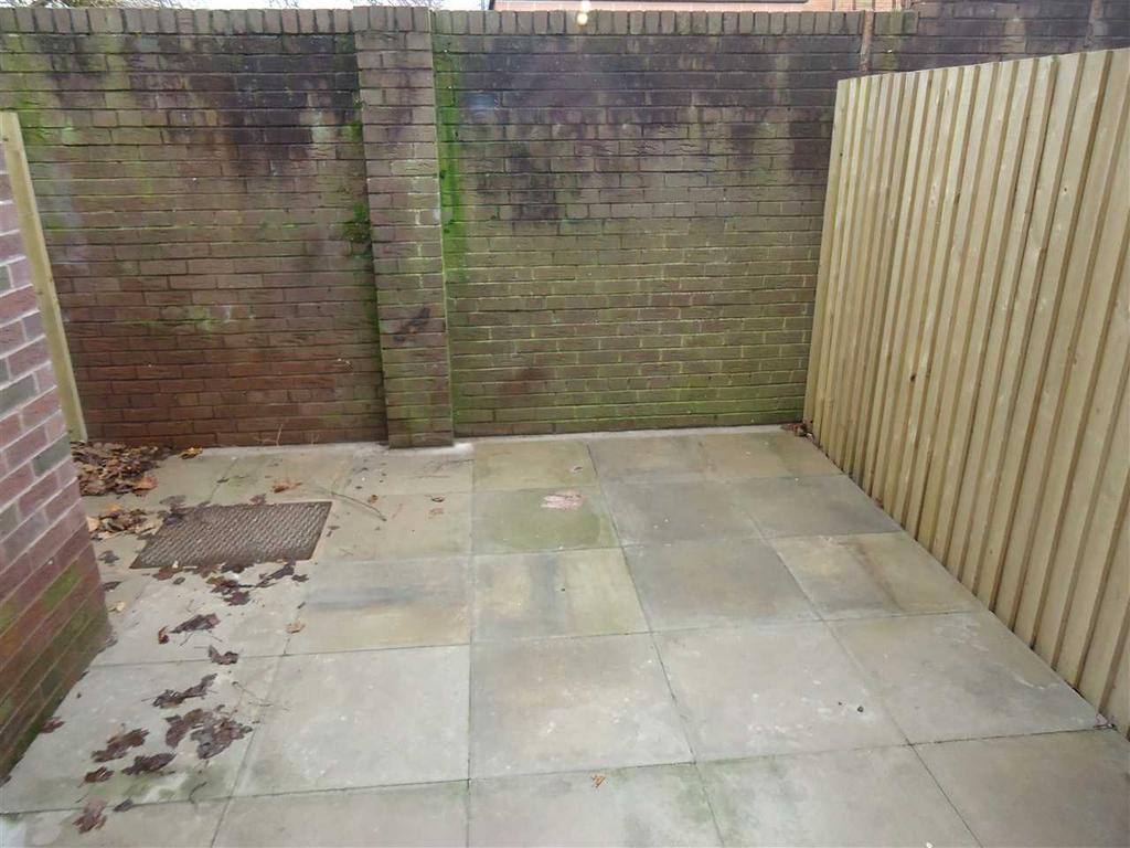 Private Courtyard