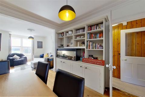 4 Albert Road, Canterbury, CT1 1UJ