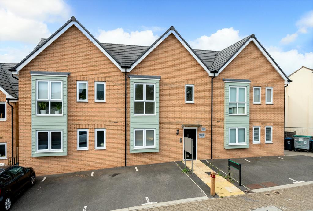 Ebberns Road, Apsley, Hemel Hempstead HP3 1 bed apartment - £220,000