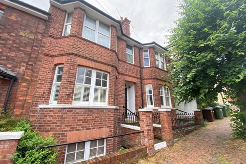 2 bedroom maisonette to rent, Grosvenor Park, Tunbridge Wells