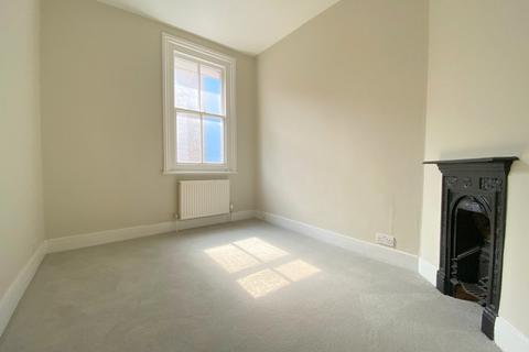 2 bedroom maisonette to rent, Grosvenor Park, Tunbridge Wells