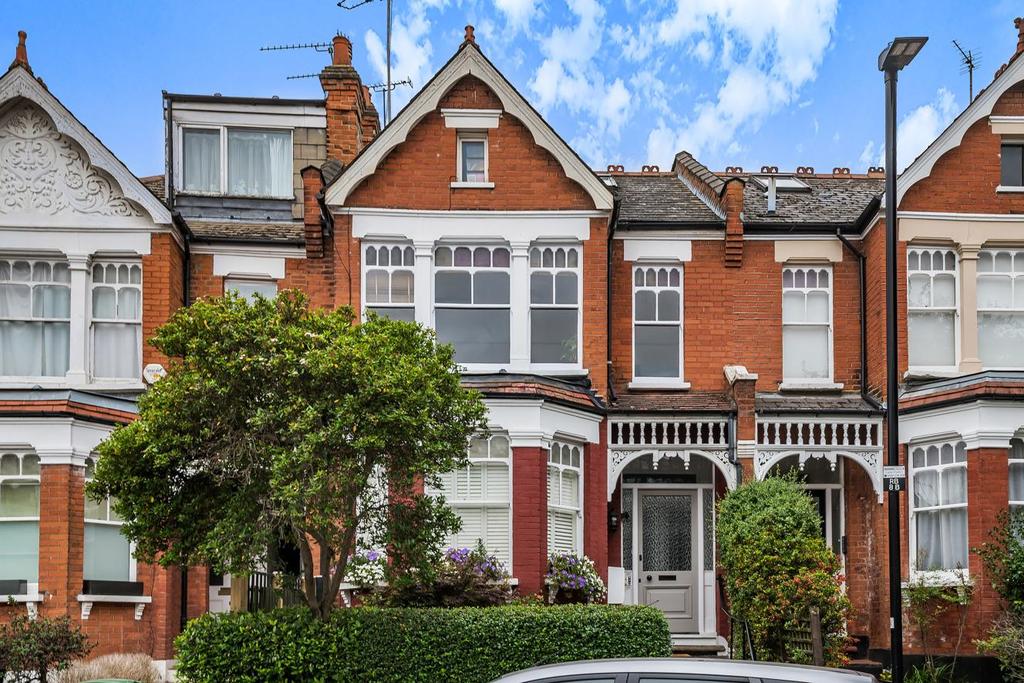 Rosebery Road, Muswell Hill 3 bed flat £780,000