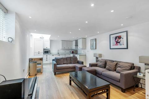 2b Gleneagle Mews, London, SW16 6AE