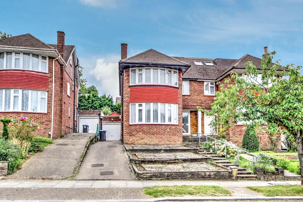 3 Bedroom Semi Detached House