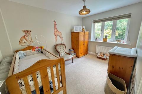 17 Dandelion Close, Northampton, NN3 5FB