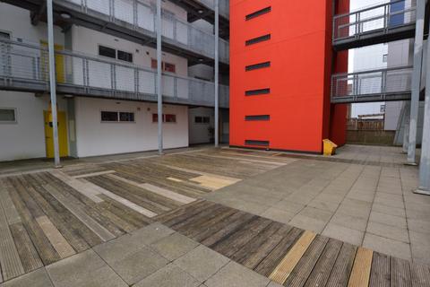2 bedroom flat to rent, The Picture House, Bolton, BL1