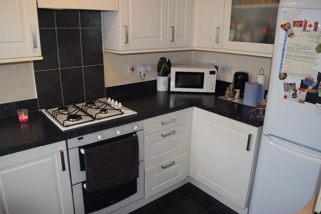Jonah Drive, Tipton, DY4 7AP 2 bed townhouse £165,000
