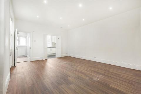 3 bedroom flat to rent, Fulham Palace Road, London, SW6