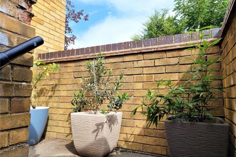 undefined, Badgers Close, Hayes, Greater London, UB3