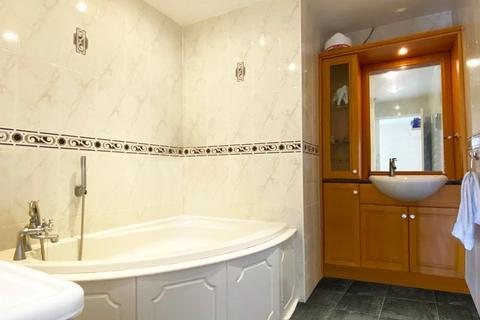 42 Western Road, Silver End, Witham, CM8 3SF