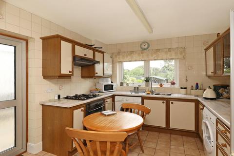 52 Swyncombe Avenue, London, W5 4DS