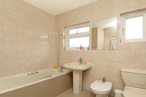 52 Swyncombe Avenue, London, W5 4DS