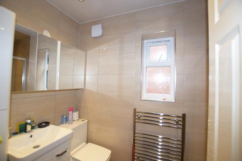174 Cheswood Drive, Minworth, Sutton Coldfield, B76 1XY