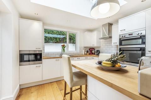 61 Robson Road, London, SE27 9LB