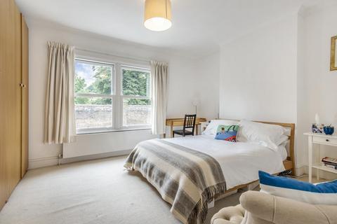 61 Robson Road, London, SE27 9LB