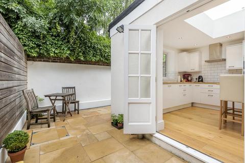 61 Robson Road, London, SE27 9LB