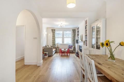 61 Robson Road, London, SE27 9LB