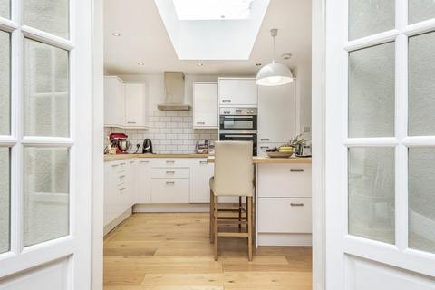 61 Robson Road, London, SE27 9LB