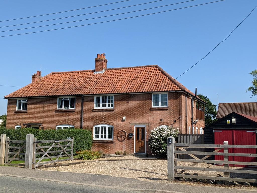 West View, Kelsale 4 bed semidetached house £380,000
