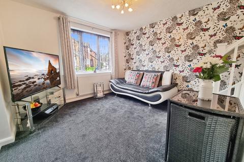 16 Ark Avenue, Grays, RM16 6QR
