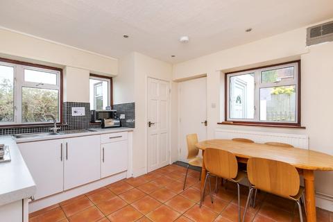 59 Fox Lane, Winchester, SO22 4DY