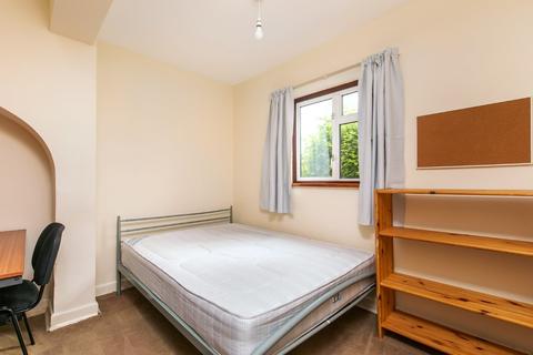 59 Fox Lane, Winchester, SO22 4DY
