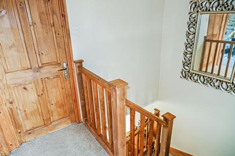 50 Falcon, Wilnecote, Tamworth, B77 5DN