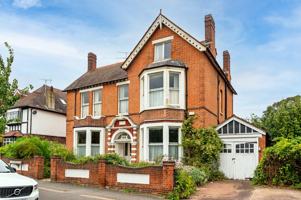 Grove Park, Wanstead 8 bed detached house £2,650,000