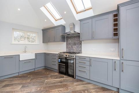 Plum Cake Cottage Godstone Green, Godstone, RH9 8DZ