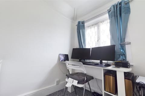 22 Grasmere Avenue, Tilehurst, Reading, RG30 6XX