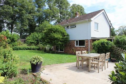 4 Lodge Close, Wateringbury, Maidstone, ME18 5PB
