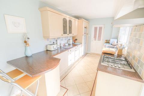 1 Kingscroft Close, Sutton Coldfield, B74 2HJ