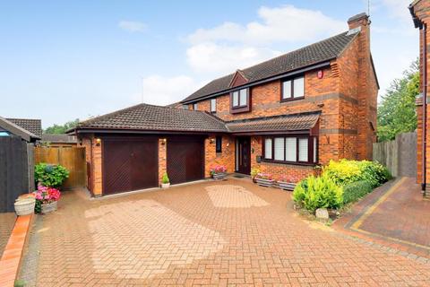 17 Lippitts Hill, Luton, LU2 7YN