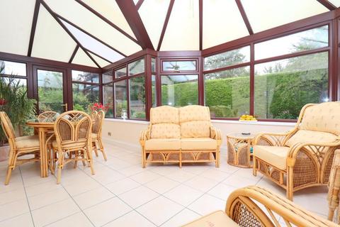 17 Lippitts Hill, Luton, LU2 7YN