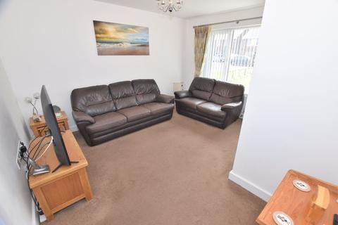 16 Edgehill Park, Wirral, CH46 6BD