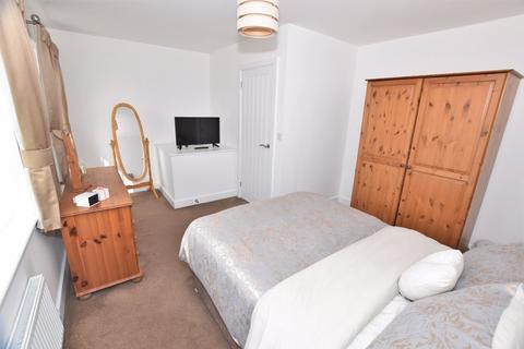 16 Edgehill Park, Wirral, CH46 6BD