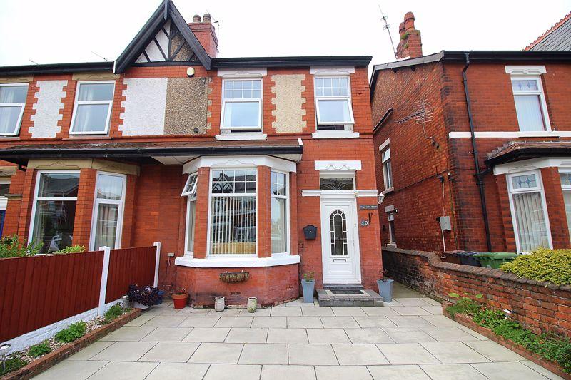 Clifton Road, Southport 4 bed semidetached house £240,000