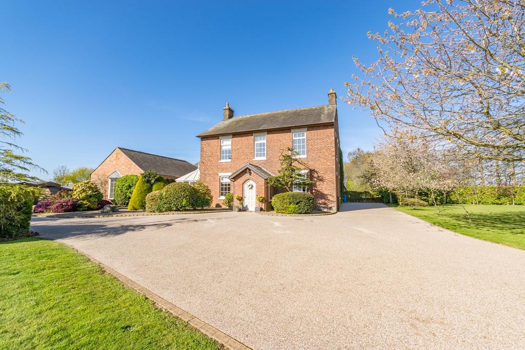 Mythop Road, Blackpool, FY4 5 bed detached house £1,500,000