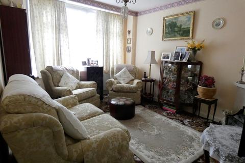 72 Studland Road, London, W7 3QX