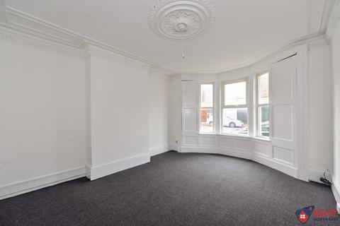 2 bedroom apartment to rent, Prince Consort Road, Gateshead