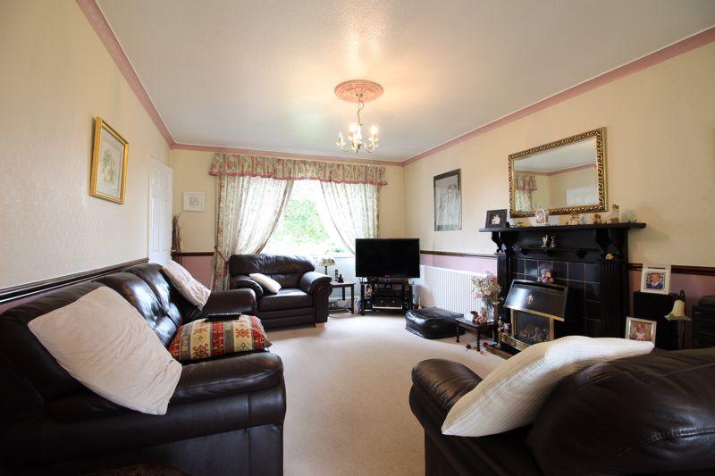 Swaledale Avenue, Congleton 4 bed detached house £320,000