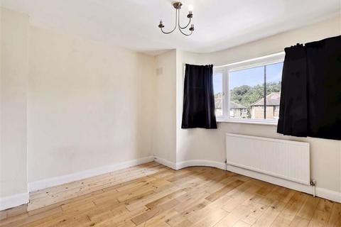 103 Meadowview Road, London, SE6 3NJ