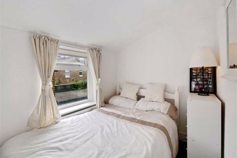 9 Elderton Road, London, SE26 4EY