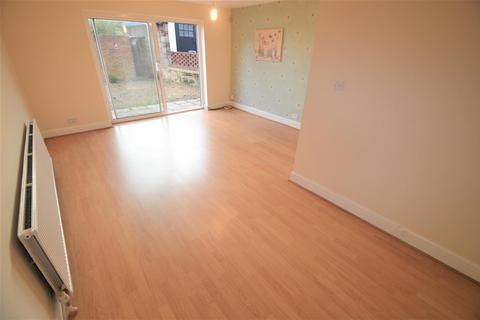 3 bedroom semi-detached house to rent - Blackthorne Drive, Chingford Hatch E4