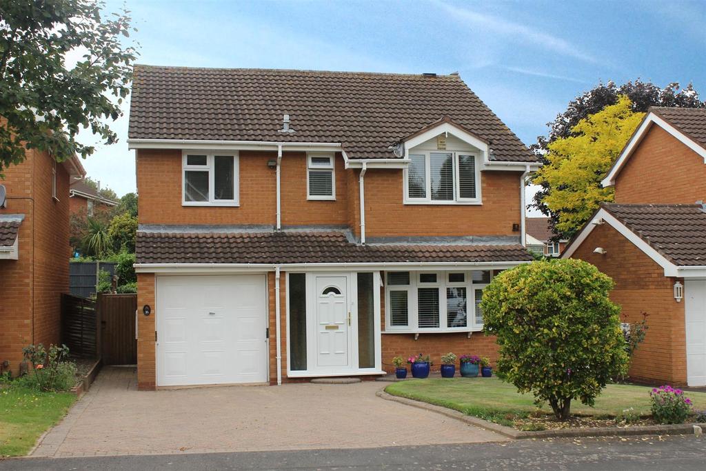 Troon, Amington, Tamworth 4 bed detached house £399,950