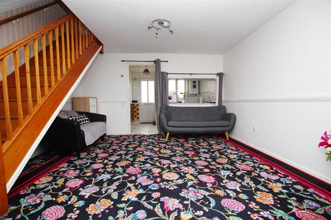 30 Farriers Close, Swindon, SN1 2QS